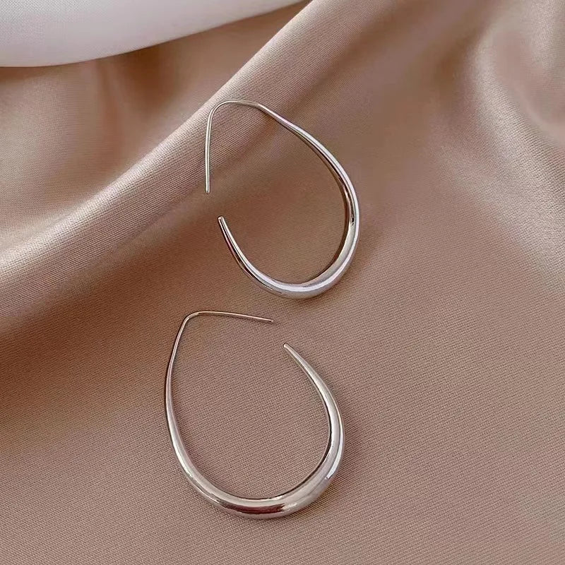 Lavi Oval Retro Earrings